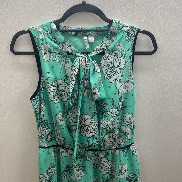 Mint green sleeves floral dress XS - Picture 2 of 9